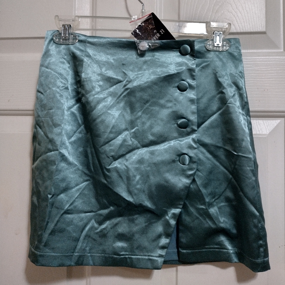 Forever 21 Teal Satin Mini Skirt Small NWT